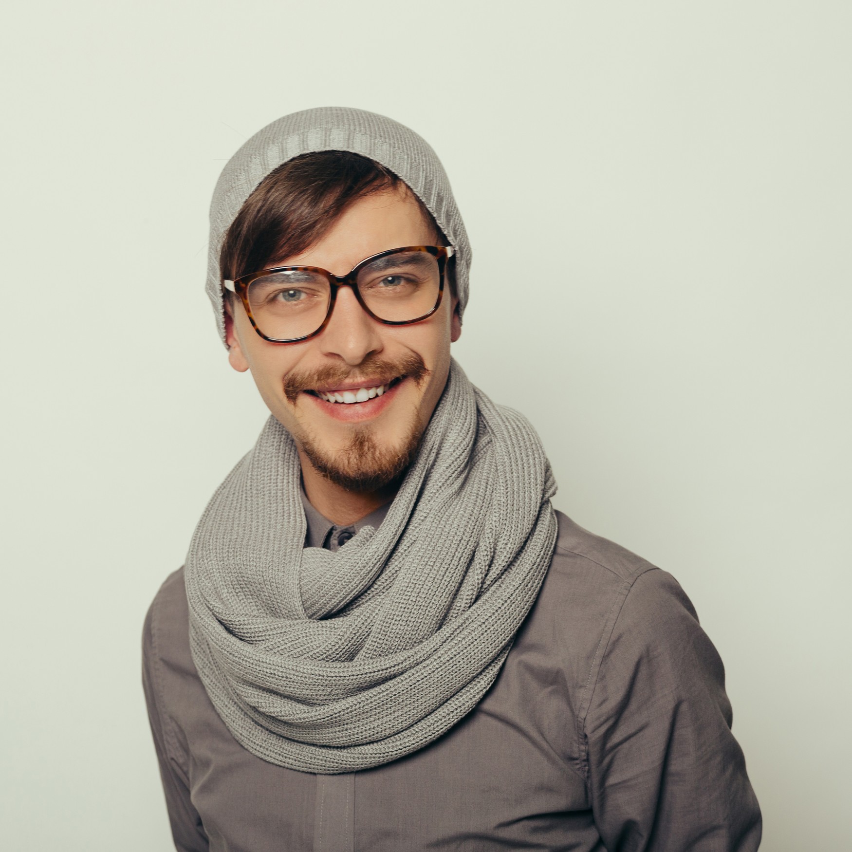 Home portrait of an interesting young man in winter clo p7pq6lv.jpg